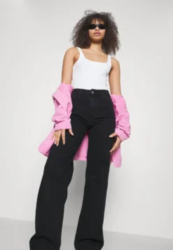 Jean Boyfriend - Black Denim -Magasin De Vêtements De Mode Even&Odd 031e474a5a704f29b0913a1b7f290a97 scaled