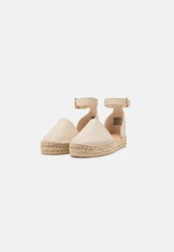 Even&Odd Espadrilles - Beige -Magasin De Vêtements De Mode Even&Odd 102ee3aa389f4dd1bf9a1389b8cb1238 scaled