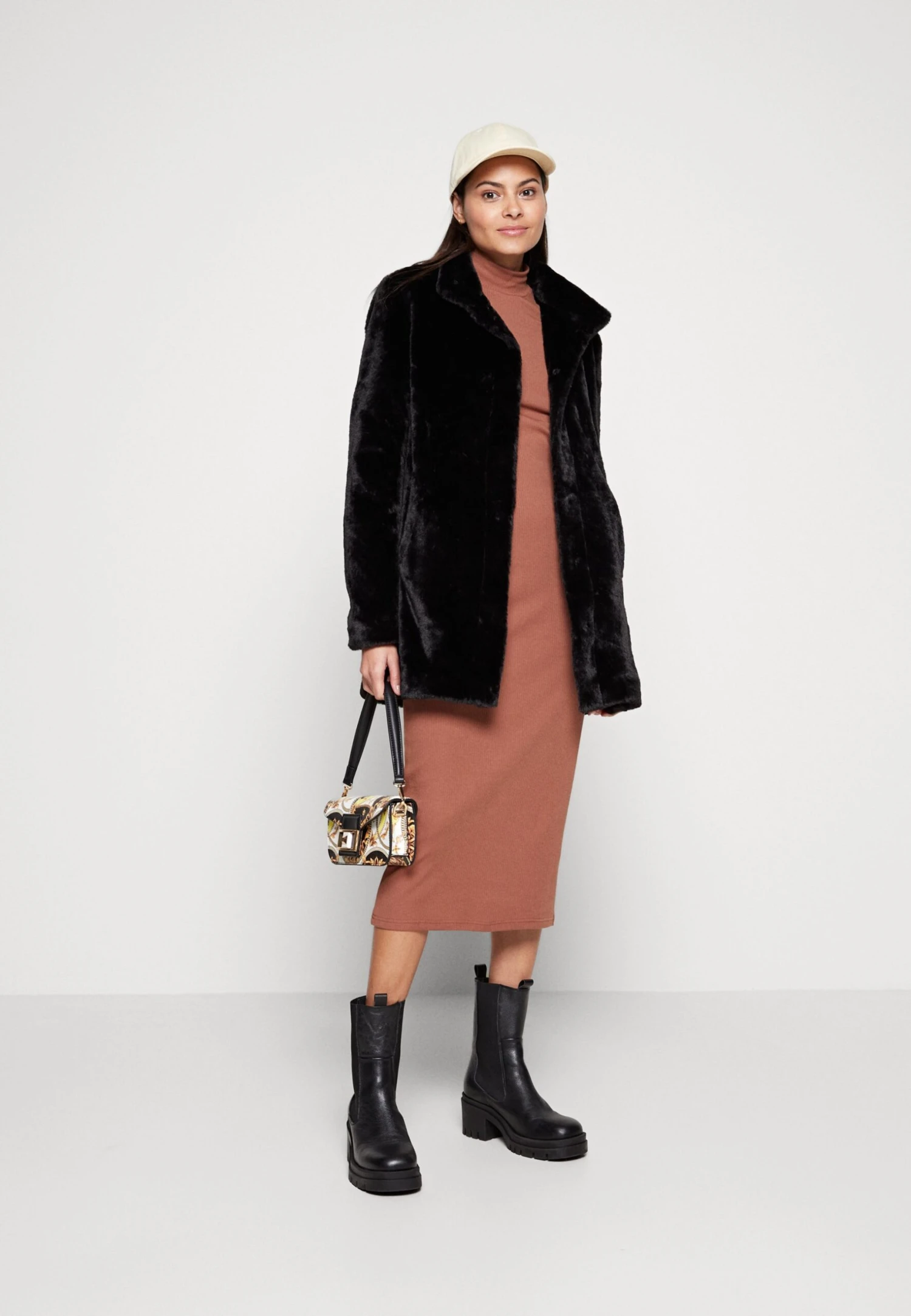 Even&Odd Manteau D'Hiver - Black 2 Even&Odd Manteau D'Hiver - Black – Image 2