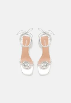 Even&Odd Sandales - Silver -Magasin De Vêtements De Mode Even&Odd 136ae836e8d048c68edfbbaa966bafec scaled