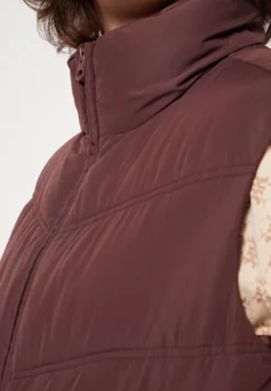 Even&Odd Veste Sans Manches - Dark Brown -Magasin De Vêtements De Mode Even&Odd 15f93e50d6b947bc90ce632bb563c620 scaled