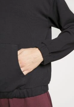 Sweatshirt - Black -Magasin De Vêtements De Mode Even&Odd 1a9268db584e448ba07c4e224c92c27a scaled