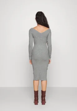 V Ausschnitt Ripp Mini Bodycon Strickkleid - Robe Fourreau - Mottled Grey -Magasin De Vêtements De Mode Even&Odd 1bdf5e70821245f495571f1874c903de scaled