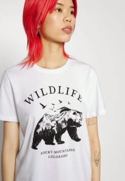 Even&Odd Hattie Printed Wildlife Bear - T-Shirt Basique - White -Magasin De Vêtements De Mode Even&Odd 1cc9631610e644ae90d8ecf8b2ec5f84 scaled