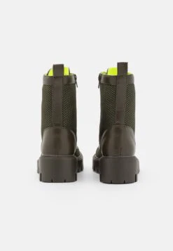 Even&Odd Bottines À Plateau - Khaki -Magasin De Vêtements De Mode Even&Odd 214b215272424c74bfbf7c09f829c038 scaled