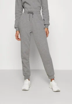 Even&Odd Off Shoulder&Jogger Set - Sweatshirt - Mottled Grey -Magasin De Vêtements De Mode Even&Odd 215b31c48cd24b70b5ea40a5a360ad0f scaled