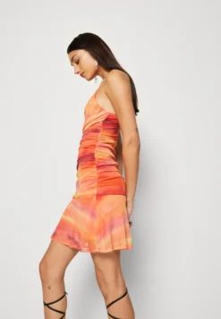 Even&Odd Robe De Soirée - Orange -Magasin De Vêtements De Mode Even&Odd 2320b25b78c944ef959dab691733f85c scaled