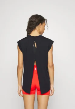 T-Shirt De Sport - Black 7 T-Shirt De Sport - Black -Magasin De Vêtements De Mode Even&Odd 2638e5384d1f4db0b47264e948d80a2a scaled