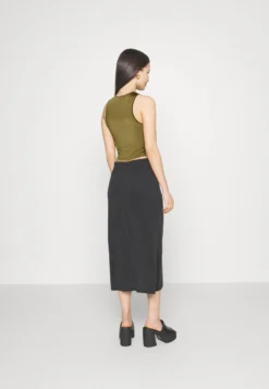 Débardeur - Olive -Magasin De Vêtements De Mode Even&Odd 2876e4ced3e346fd97802ffd6bc4985e scaled