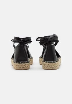 Even&Odd Espadrilles - Black -Magasin De Vêtements De Mode Even&Odd 2a206680f78542a491827af271cad7a8 scaled