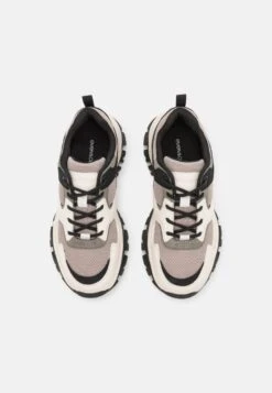 Even&Odd Baskets Basses - Black/White 11 Even&Odd Baskets Basses - Black/White -Magasin De Vêtements De Mode Even&Odd 3037c5afc9944342aca7406db222b36c scaled