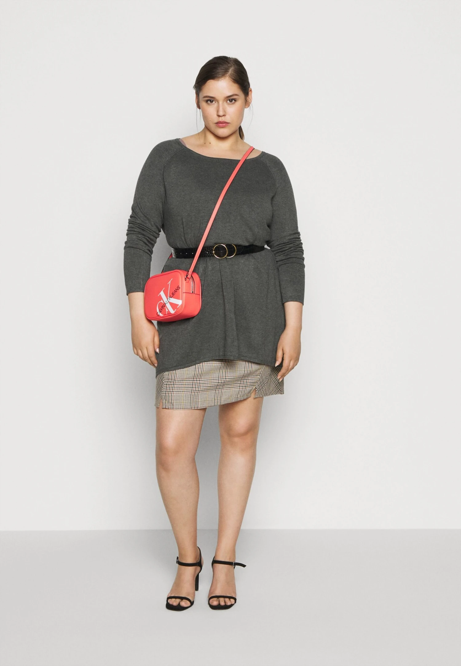 Pullover - Dark Grey 2 Pullover - Dark Grey – Image 2