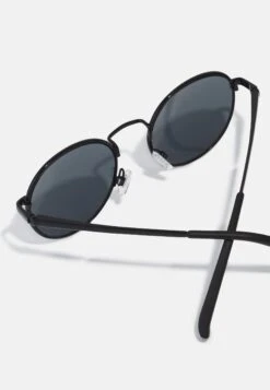 Even&Odd Lunettes De Soleil - Black -Magasin De Vêtements De Mode Even&Odd 3806b2b6b1244af3b7cf536432587d11 scaled