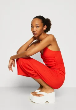 Even&Odd Combinaison - Red -Magasin De Vêtements De Mode Even&Odd 3d805cdf4d1d4cefafa787c231078a2b scaled