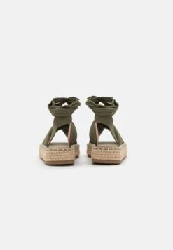 Even&Odd Sandales - Khaki -Magasin De Vêtements De Mode Even&Odd 3f0880cd93f745d08512569f81b1c067 scaled