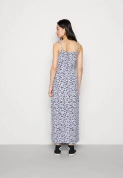 Even&Odd Robe Longue - Lilac/Black -Magasin De Vêtements De Mode Even&Odd 494641a6342848c893e0af81ca20b16c scaled