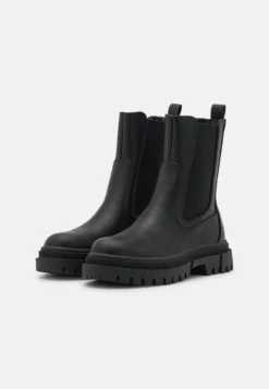 Even&Odd Bottines À Plateau - Black -Magasin De Vêtements De Mode Even&Odd 4f6589142216432897849f4df6666b3a scaled