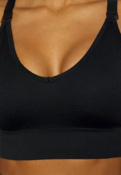 Brassières De Sport À Maintien Léger - Black -Magasin De Vêtements De Mode Even&Odd 544845f13527454984e1845b0e30efab scaled