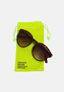 Even&Odd Lunettes De Soleil - Brown -Magasin De Vêtements De Mode Even&Odd 5633581185e9459e95c82811e0d0c2a6 scaled