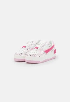 Even&Odd Baskets Basses - White/Pink -Magasin De Vêtements De Mode Even&Odd 594b3a4b4bce46268dfeae87e28bb5ec scaled