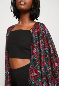 Even&Odd Floral - Veste Légère - Red -Magasin De Vêtements De Mode Even&Odd 59d2fda17eaa4be692108583b0911039 scaled