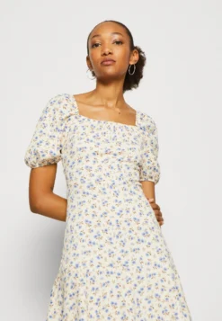 Even&Odd Robe De Jour - Beige/Blue/Multi-Coloured -Magasin De Vêtements De Mode Even&Odd 764709b21f6e4cd28306ddd44e7106a3 scaled