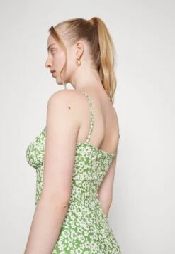 Even&Odd Robe En Jersey - Dark Green/Multi-Coloured -Magasin De Vêtements De Mode Even&Odd 7862120d9f2041ecb9ce2fa76fcbbb06 scaled