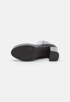 Even&Odd Bottines À Plateau - Dark Blue -Magasin De Vêtements De Mode Even&Odd 7a58b85970ff4f2abd7f3320802cc181 scaled