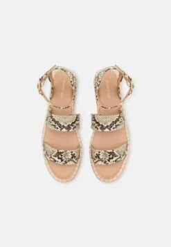 Sandales À Plateforme - Beige 11 Sandales À Plateforme - Beige -Magasin De Vêtements De Mode Even&Odd 7c724140c4194e9b93270d3de6032702 scaled