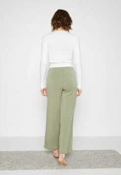 Pantalon De Survêtement - Khaki -Magasin De Vêtements De Mode Even&Odd 7d4e9d3b43394cfc9e82fda75f8ccc98 scaled