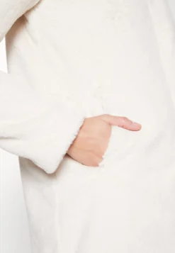 Even&Odd Manteau D'Hiver - Beige -Magasin De Vêtements De Mode Even&Odd 7e10f5acfcfe4f58ba509df94e705476 scaled