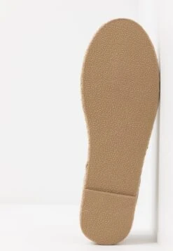 Even&Odd 2 Pack - Espadrilles - Cognac/Khaki -Magasin De Vêtements De Mode Even&Odd 82bfb63326a549f1b5d0c1d9242b0e7f scaled