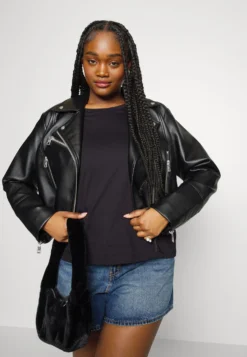 T-Shirt Imprimé - Black -Magasin De Vêtements De Mode Even&Odd 8a2ec9e6ad3c41ae935cbe620349a16e scaled