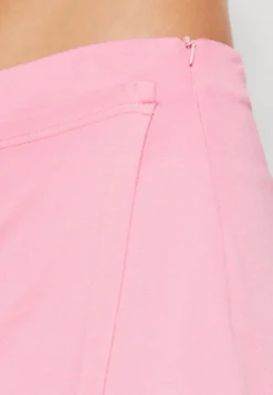 Even&Odd Jupe Portefeuille - Pink -Magasin De Vêtements De Mode Even&Odd 8a58b3d868c548b5816bfada34c7a24f scaled