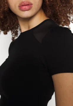 Even&Odd Robe En Jersey - Black -Magasin De Vêtements De Mode Even&Odd 8c29d592e8b44811ae78844b98ea9c68 scaled