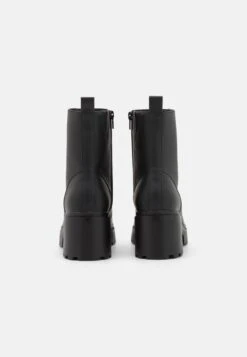 Even&Odd Bottines - Black -Magasin De Vêtements De Mode Even&Odd 9251c0c037844dcd8fecdcb0ebf817da scaled