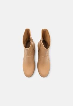 Even&Odd Bottines À Talons Hauts - Beige -Magasin De Vêtements De Mode Even&Odd 92edc5466c874abeb2f42b3dec7f4178 scaled