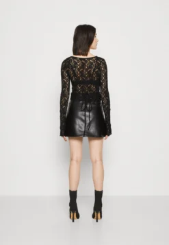 Even&Odd T-Shirt À Manches Longues - Black 8 Even&Odd T-Shirt À Manches Longues - Black -Magasin De Vêtements De Mode Even&Odd 956741146ef741c38a554b2d5e931d13 scaled