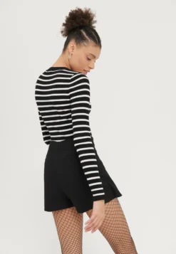 Even&Odd 2 Pack - Pullover - Black / Off-White 8 Even&Odd 2 Pack - Pullover - Black / Off-White -Magasin De Vêtements De Mode Even&Odd 975aa58e649a48bcba494a6646ed7e95 scaled