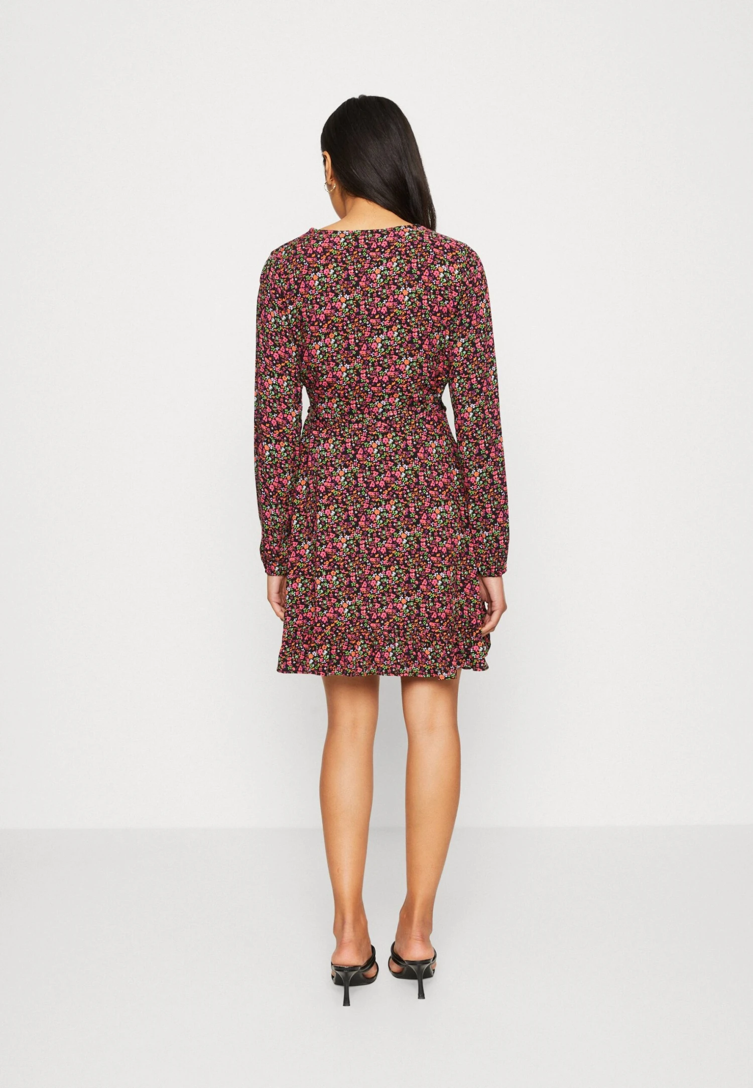 Even&Odd Robe De Jour - Black/Pink 3 Even&Odd Robe De Jour - Black/Pink – Image 3