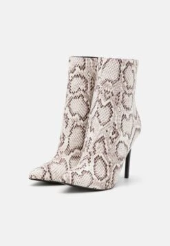 Even&Odd Bottines À Talons Hauts - Coloured -Magasin De Vêtements De Mode Even&Odd 9fd3c56ce01c40d9aedf5e7a60375125 scaled