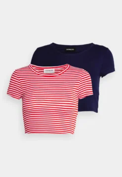 2 Pack - T-Shirt Basique - Red/White/Dark Blue -Magasin De Vêtements De Mode Even&Odd a1fdbaea533b437baaead670076c1647 scaled