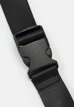 Even&Odd Sac Banane - Black -Magasin De Vêtements De Mode Even&Odd a21b355345fd4ea28c2a4e9d87ef9d61 scaled