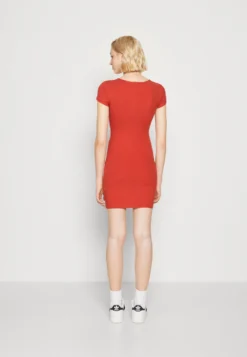 Even&Odd Robe Fourreau - Red -Magasin De Vêtements De Mode Even&Odd a7b69968fc054ffcbbd9b987b087fed0 scaled