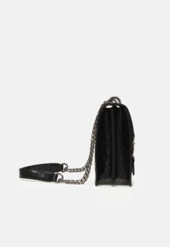Even&Odd Sac Bandoulière - Black -Magasin De Vêtements De Mode Even&Odd b3268c3be477432abcecb4f8dadd2ab4 scaled