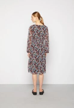 Even&Odd Robe De Jour - Black/Red/Multi-Coloured -Magasin De Vêtements De Mode Even&Odd c359cad6ce764f58b4978c9450ff73cf scaled