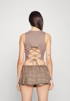 Even&Odd Débardeur - Taupe -Magasin De Vêtements De Mode Even&Odd cf2e9f38957d4bf2874e6afcc786ec67 scaled