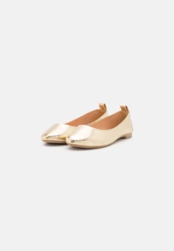 Ballerines - Gold -Magasin De Vêtements De Mode Even&Odd d3922a0f4a5b44898ad363e5f27e3d8d scaled