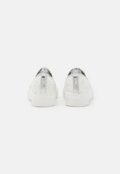 Even&Odd Disney D100 - Mocassins - White 9 Even&Odd Disney D100 - Mocassins - White -Magasin De Vêtements De Mode Even&Odd d45352a83a494f63b70968be01fd0474 scaled