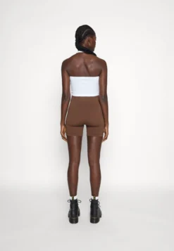 Even&Odd Débardeur - White -Magasin De Vêtements De Mode Even&Odd d64afe04777843b781f2b5b8bf8b418a scaled